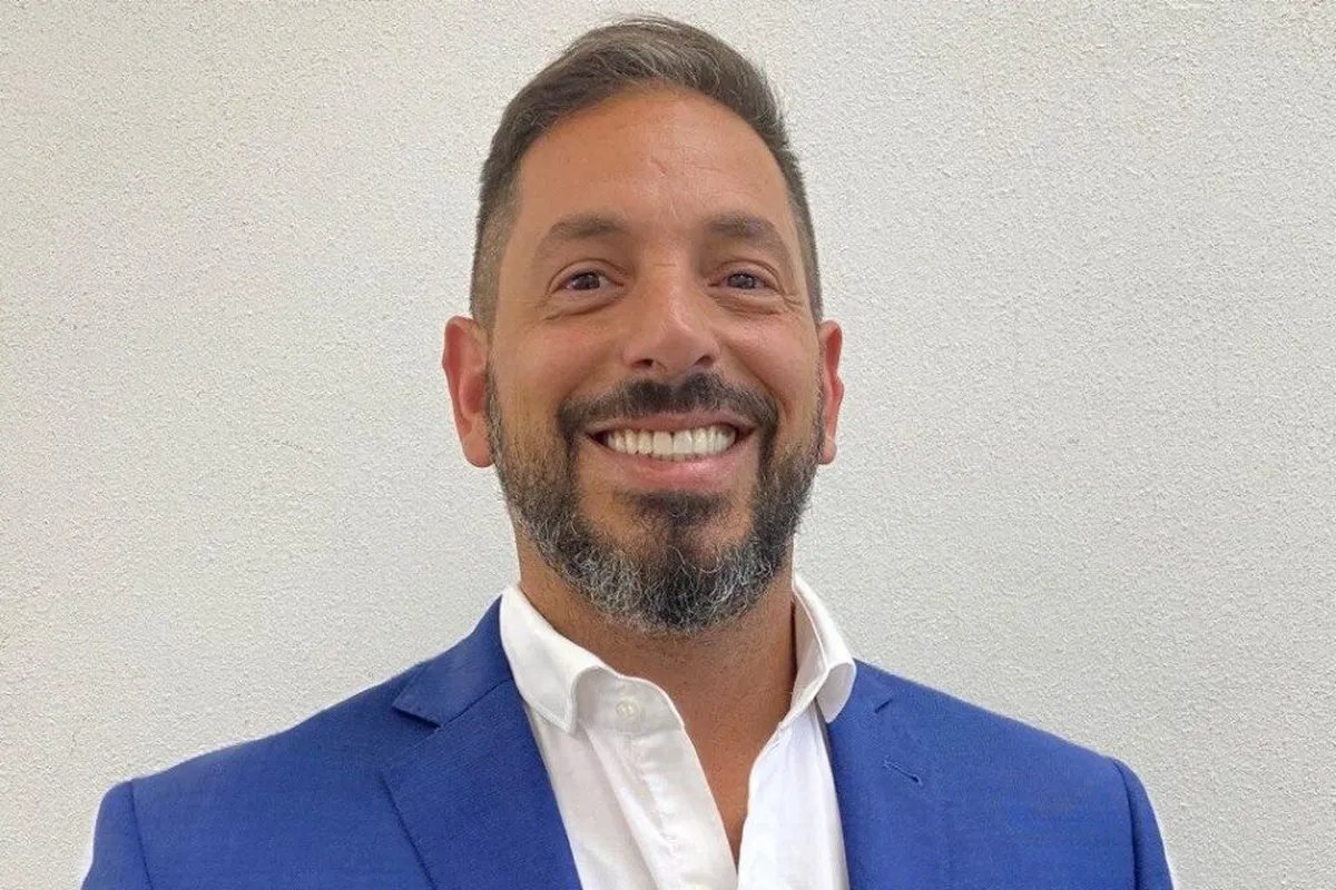 La foto de campa&ntilde;a de Ariel Diwan, candidato a concejal de Mor&oacute;n por Juntos por El Cambio,