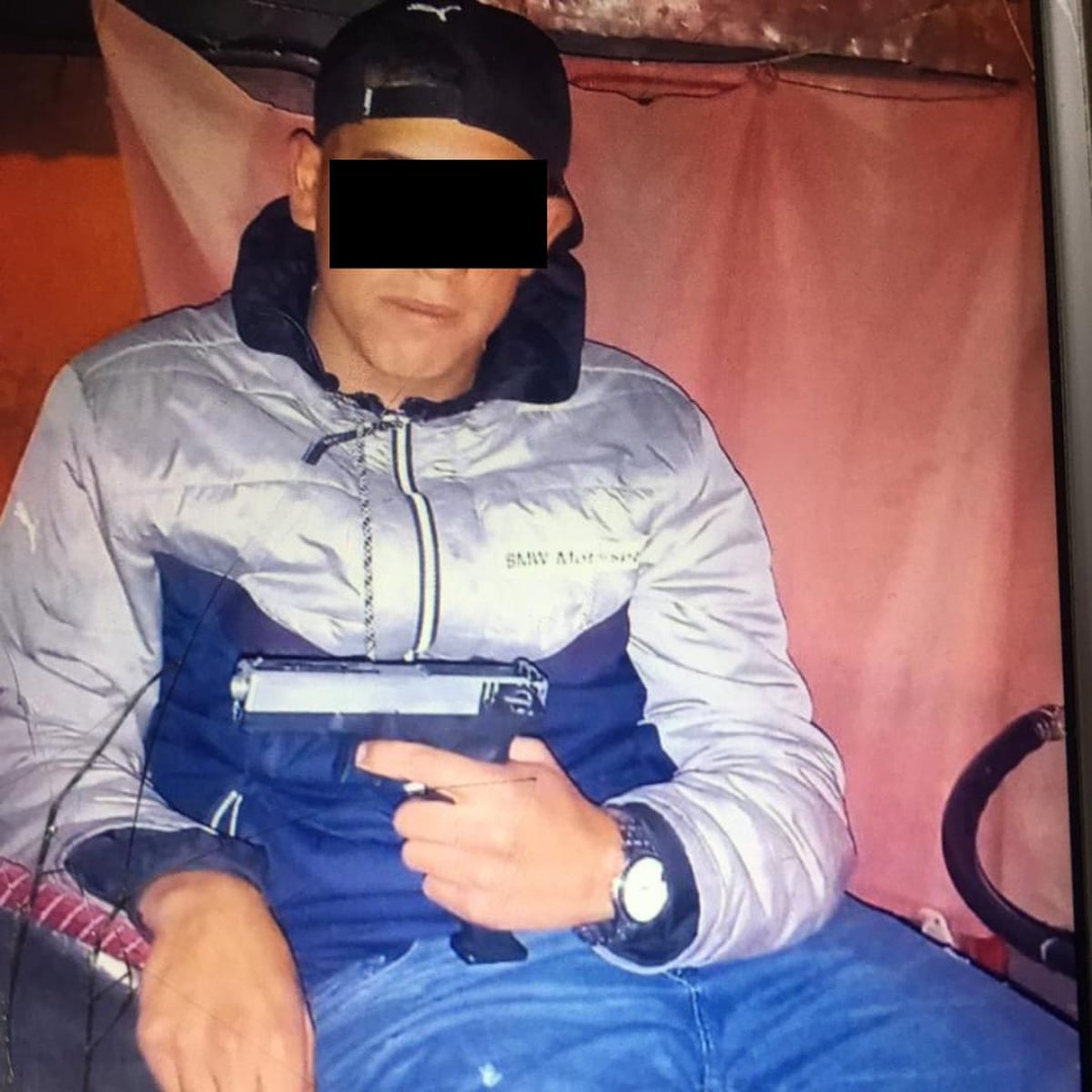 El acusado fue detenido en Laferrere tras fotografiarse con los objetos robados