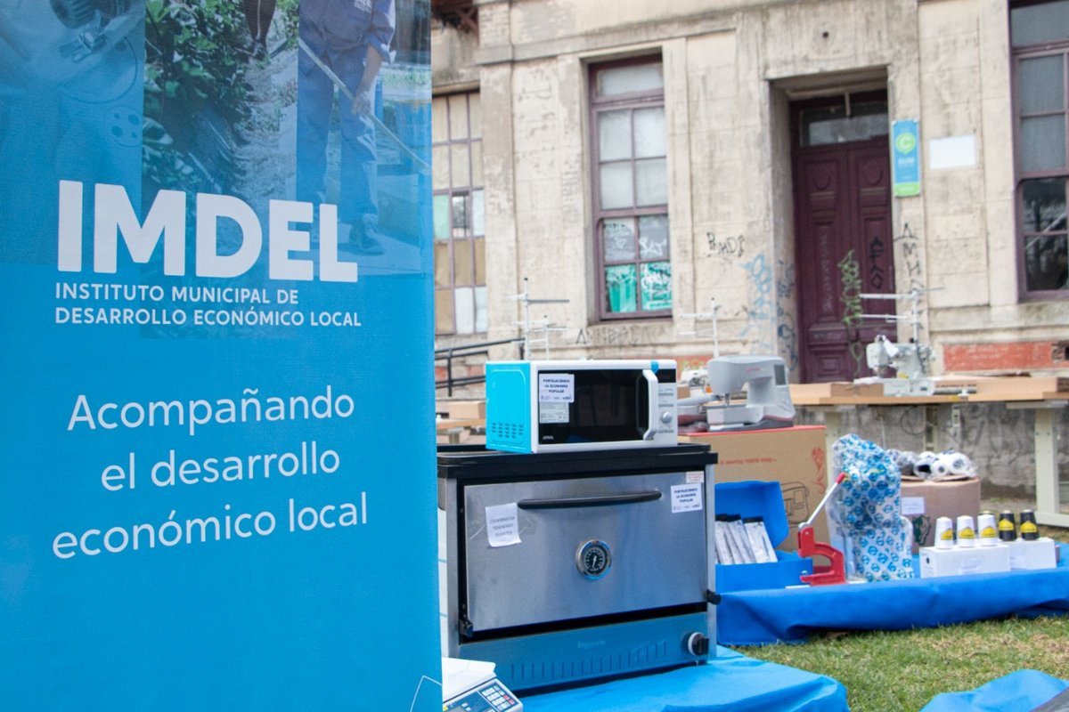 Se realiz&oacute; una entrega de maquinaria a productores locales de Moreno