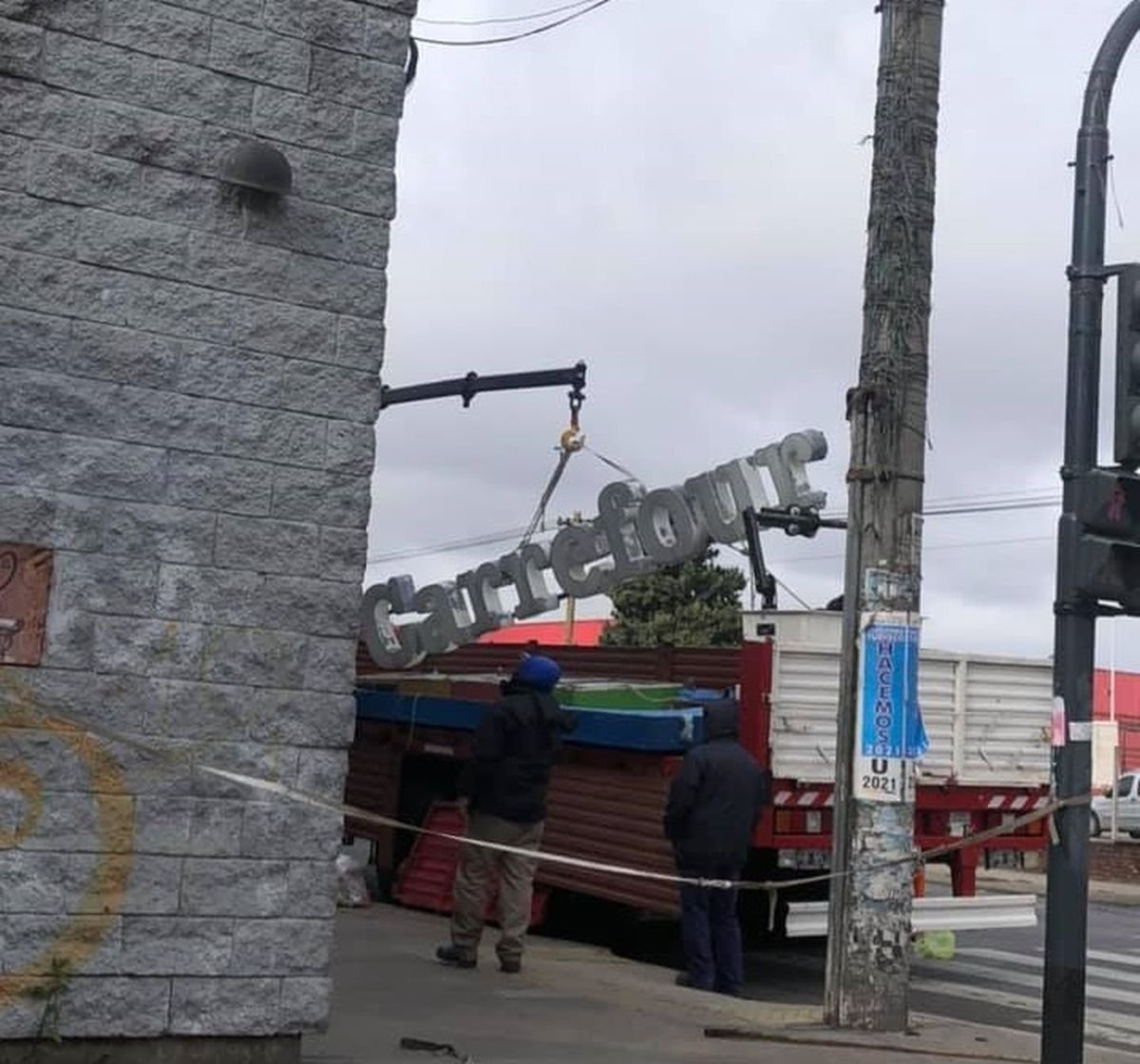 La imagen del final. El Carrefour se fue del Shopping de Haedo.