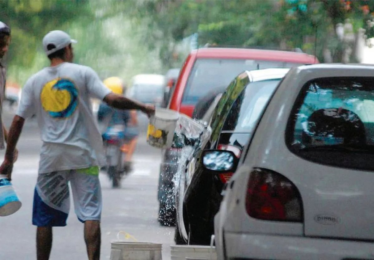 Vecinos de Ramos Mej&iacute;a y La Matanza vuelven a poner en agenda el reclamo por la cantidad de los com&uacute;nmente llamados 