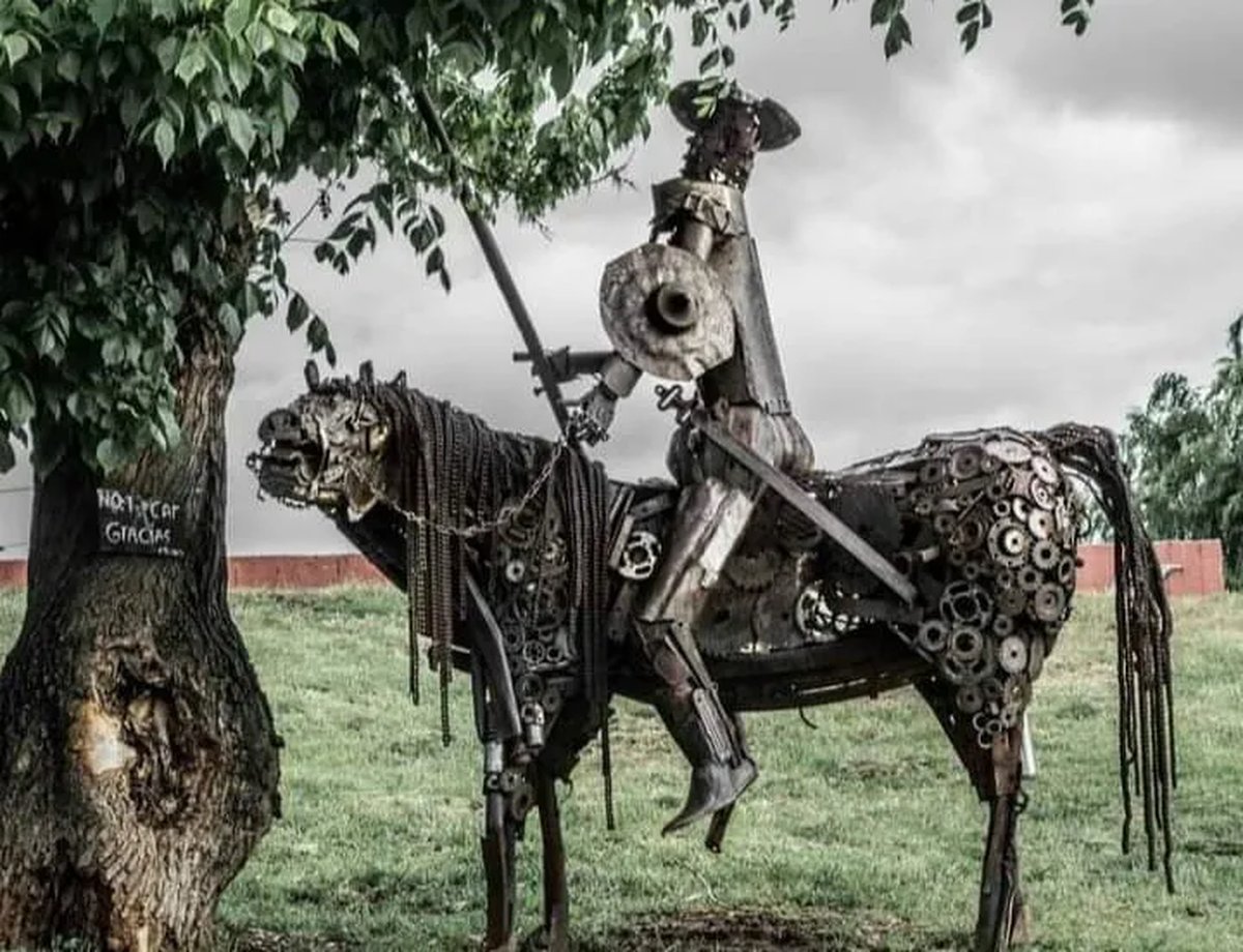 Las esculturas de hierro que sorprenden y enamoran a los vecinos de La Matanza
