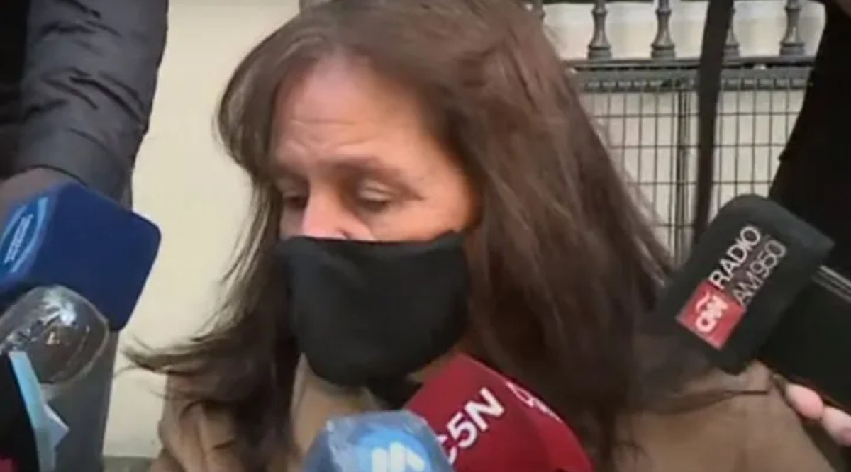 A dos d&iacute;as de la internaci&oacute;n de Santiago &lsquo;Chano&rsquo; Moreno Charpentier en el Sanatorio Otamendi, su mam&aacute; habl&oacute; con la prensa. Entre l&aacute;grimas, la mujer asegur&oacute; que el cantante hace a&ntilde;os que pide ayuda por sus adicciones y reclam&oacute; por una Ley de Salud Mental.