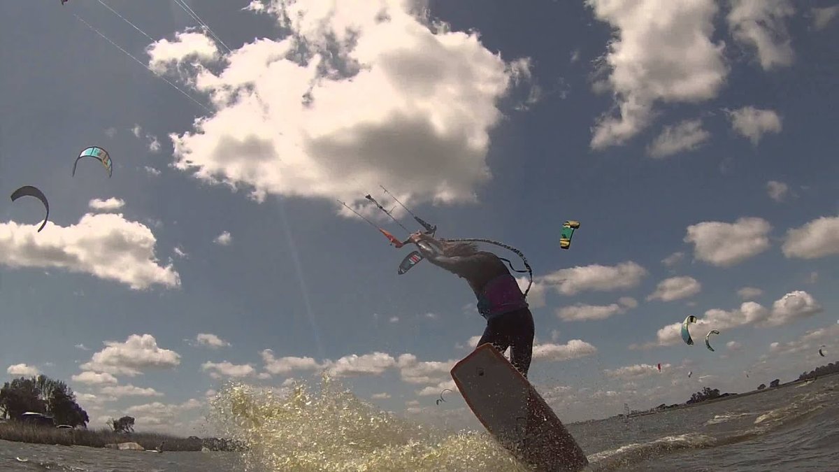 Kitesurf en la Laguna de Lobos: una opci&oacute;n para los visitantes
