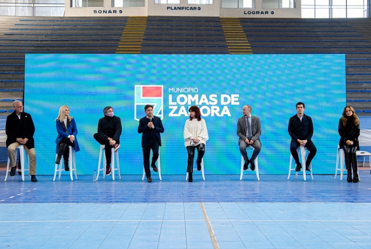 La vicepresidenta Cristina Fern&aacute;ndez de Kirchner y el gobernador Axel Kicillof presentaron el programa interministerial de acompa&ntilde;amiento y cuidado de la salud para las personas gestantes y sus familias.&nbsp;