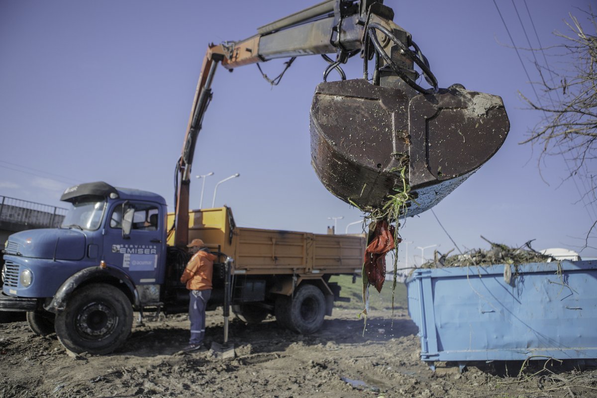 Especialistas de la Autoridad de la Cuenca Matanza Riachuelo (ACUMAR) avanzaron con la limpieza de arroyos cr&iacute;ticos llamados "Don Mario y Morales".