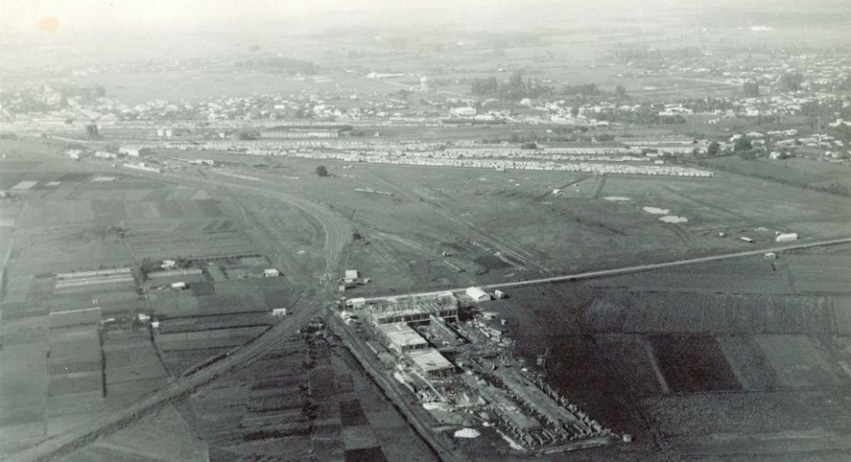 El Parque Industrial La Cant&aacute;brica en Haedo en 1938. Fotos: Archivo general de la Naci&oacute;n