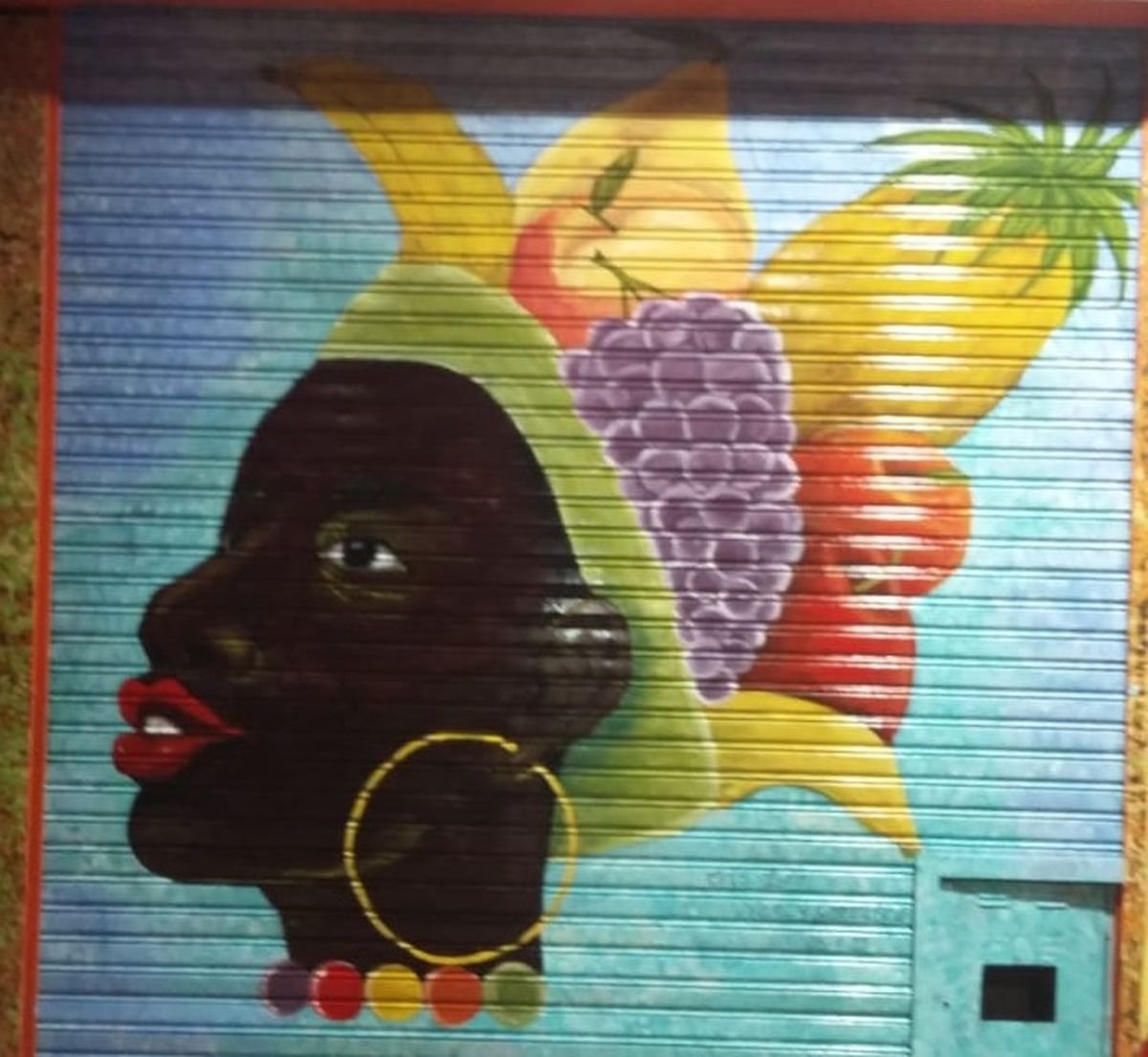 El mural que pintaron Nancy y Cristina en Castelar