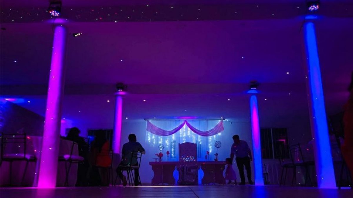El sal&oacute;n en Moreno donde se realiz&oacute; la fiesta de quince a&ntilde;os.