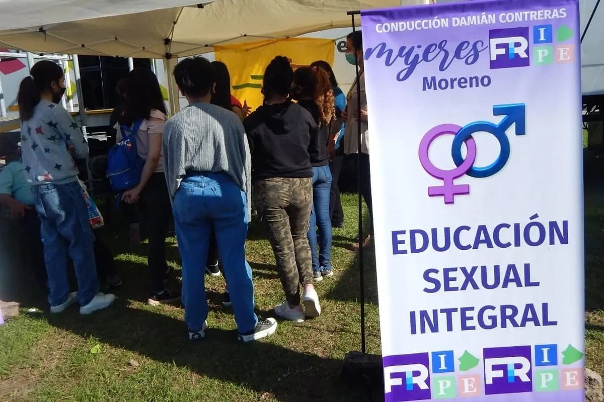 Se realiz&oacute; una jornada de sensibilizaci&oacute;n en el Programa Nacional de "Justicia Menstrual" en el Tren Itinerante de Moreno.