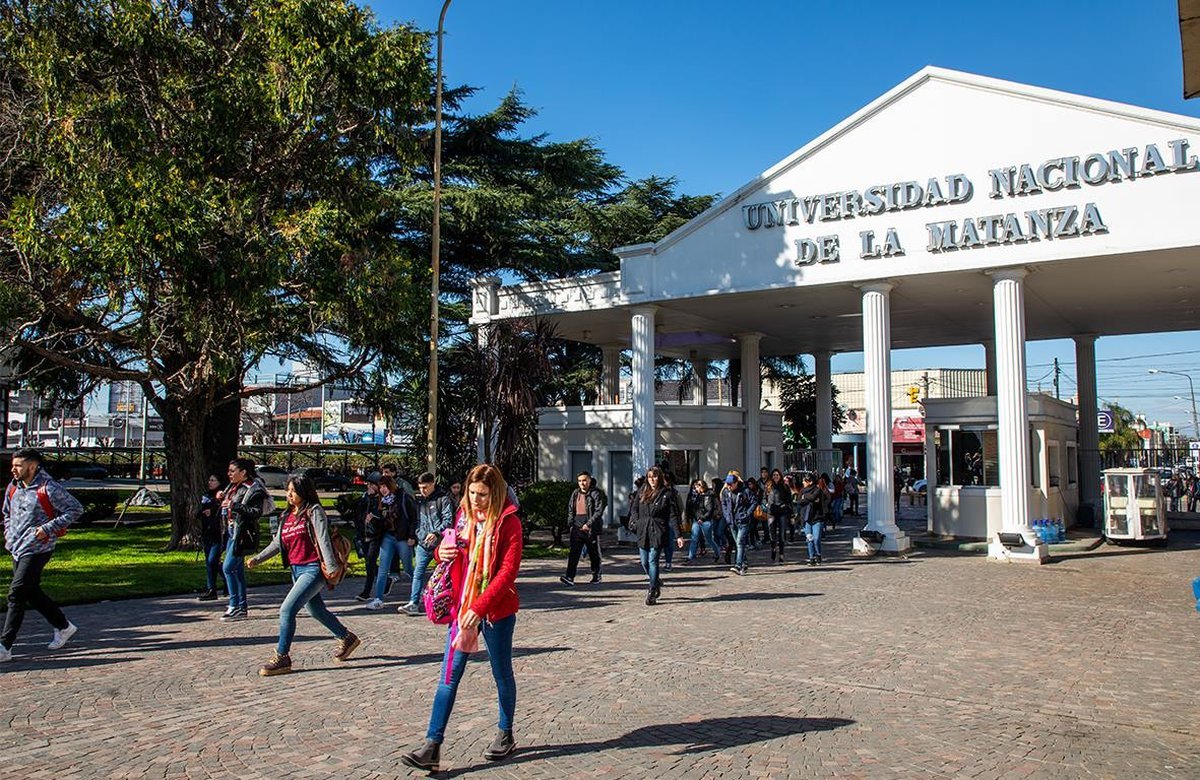 UNLaM cuenta con m&aacute;s de 50 mil alumnos en sus 40 carreras de grado y posgrado