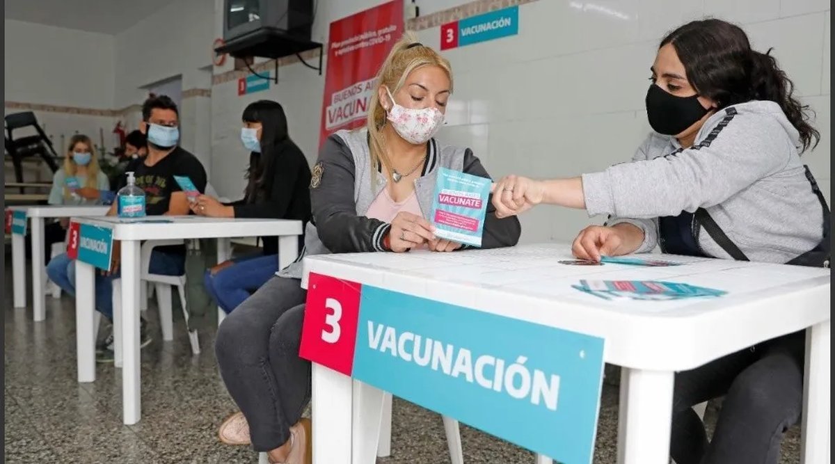 SUTEBA reclama por segundas dosis para los docentes de La Matanza.