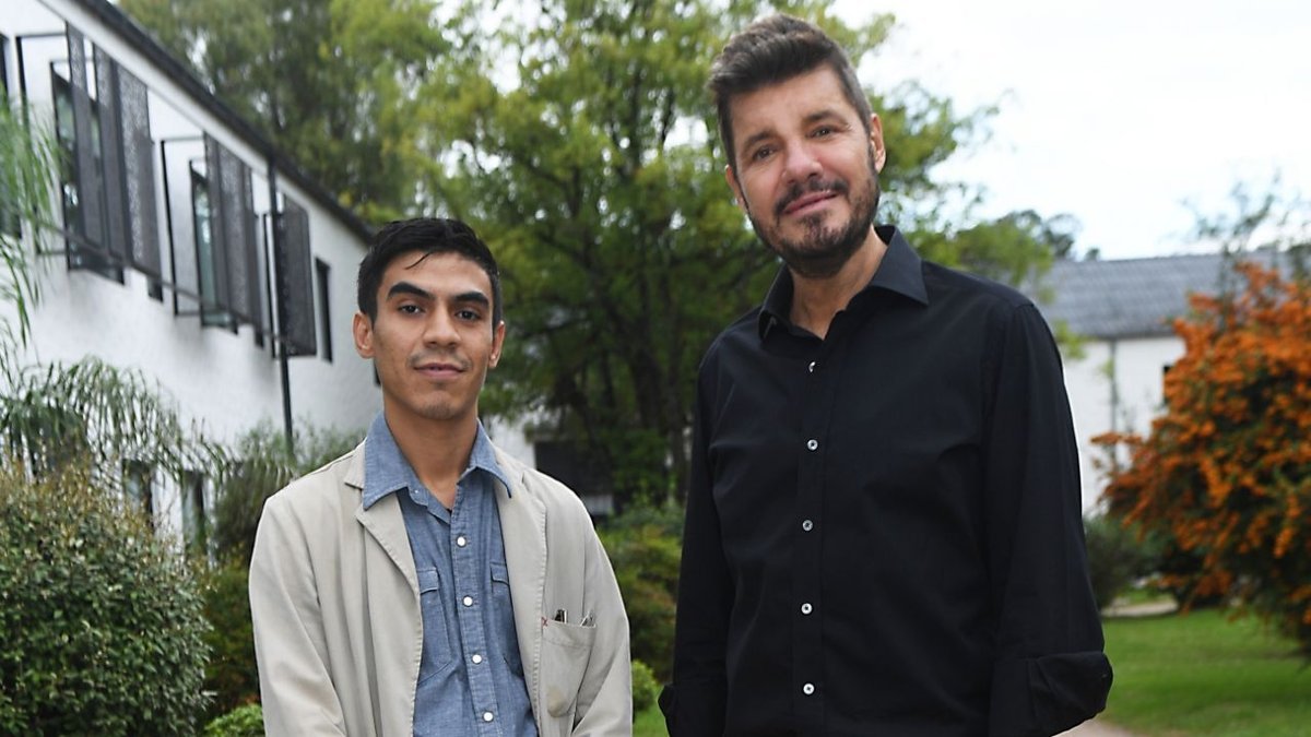 Cesar Gonz&aacute;lez, el reconocido director de cine de Mor&oacute;n, junto a Marcelo Tinelli.