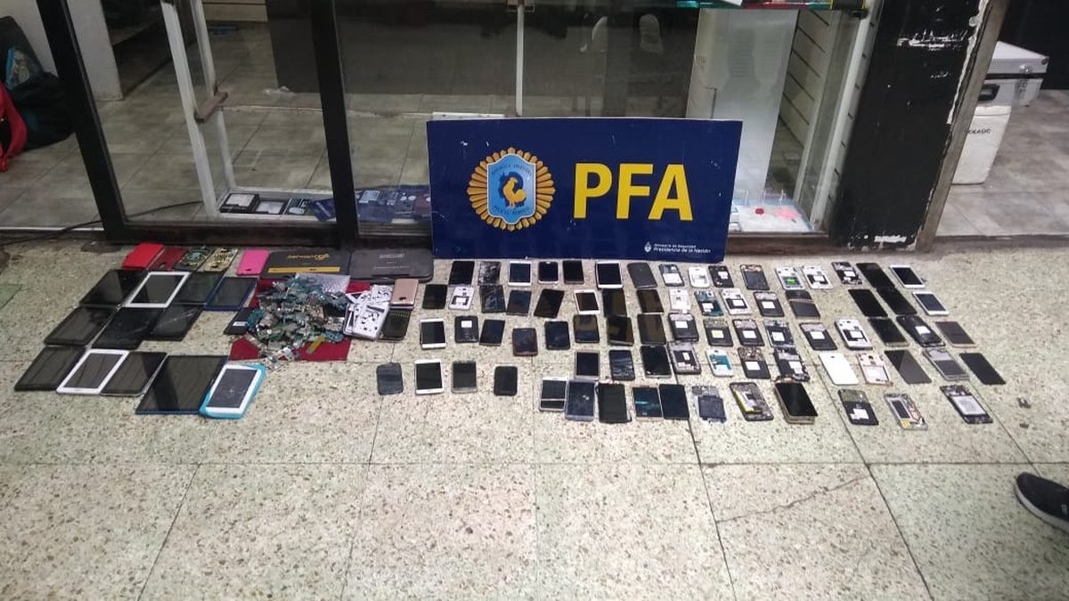 Los celulares secuestrados por la polic&iacute;a&nbsp;
