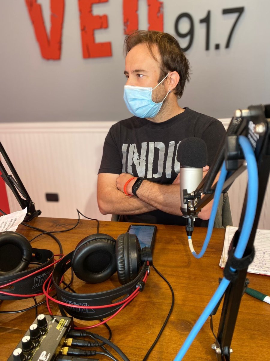 Roberto Putrino al aire en VEO +, de lunes a viernes de 10 a 11 AM por el aire de Radio VEO.