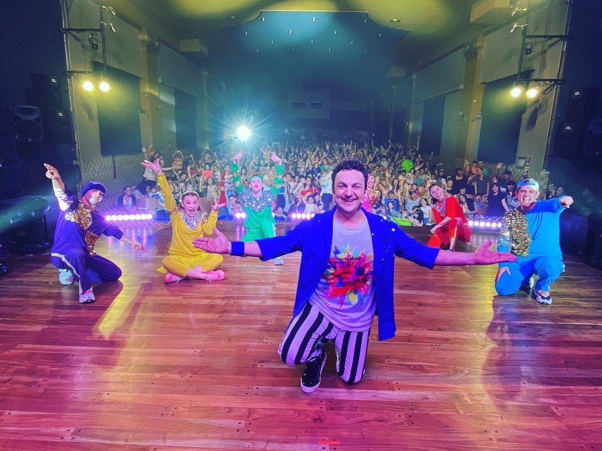 El show de Topa suele visitar el Oeste, en la foto se puede ver un show en Ramos Mej&iacute;a
