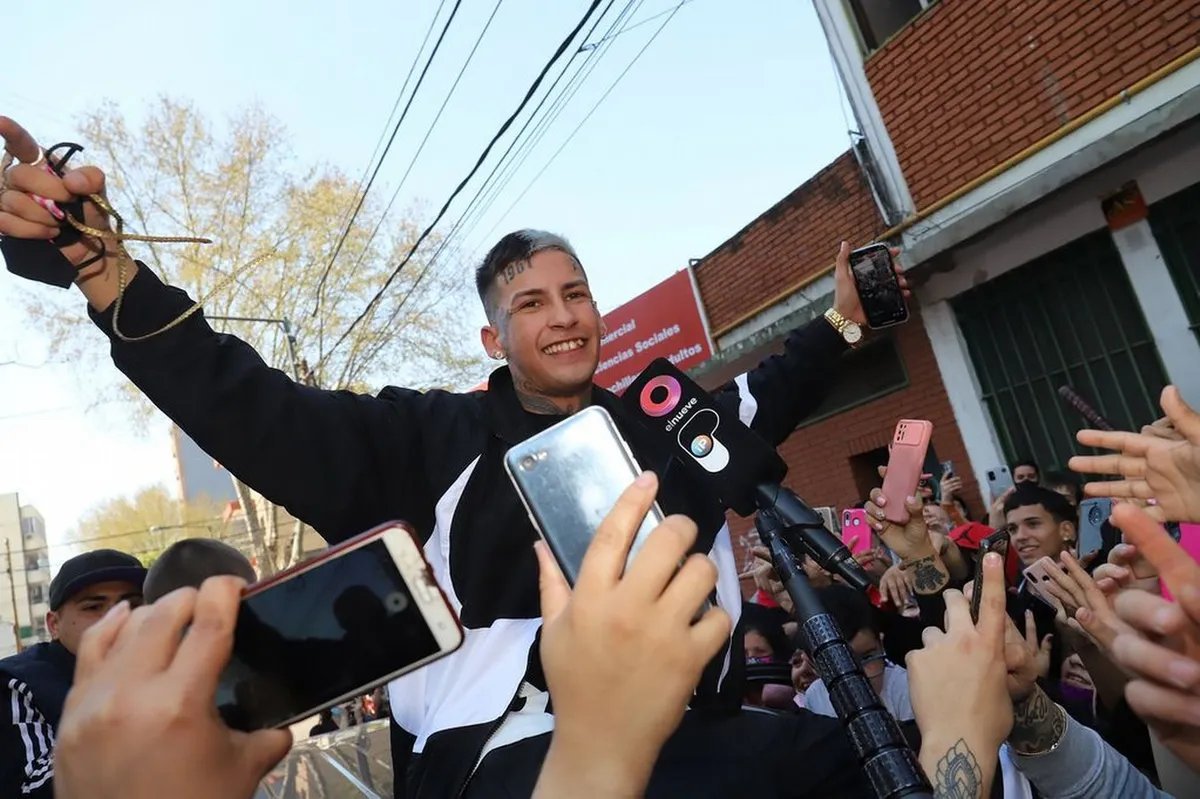 El artista de la Cumbia 420 suele organizar caravanas con los vecinos del barrio