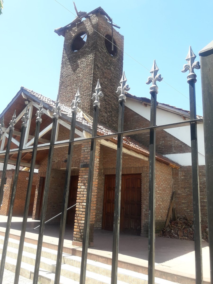 La torre del campanario de la Iglesia de Haedo sufri&oacute; importantes da&ntilde;os