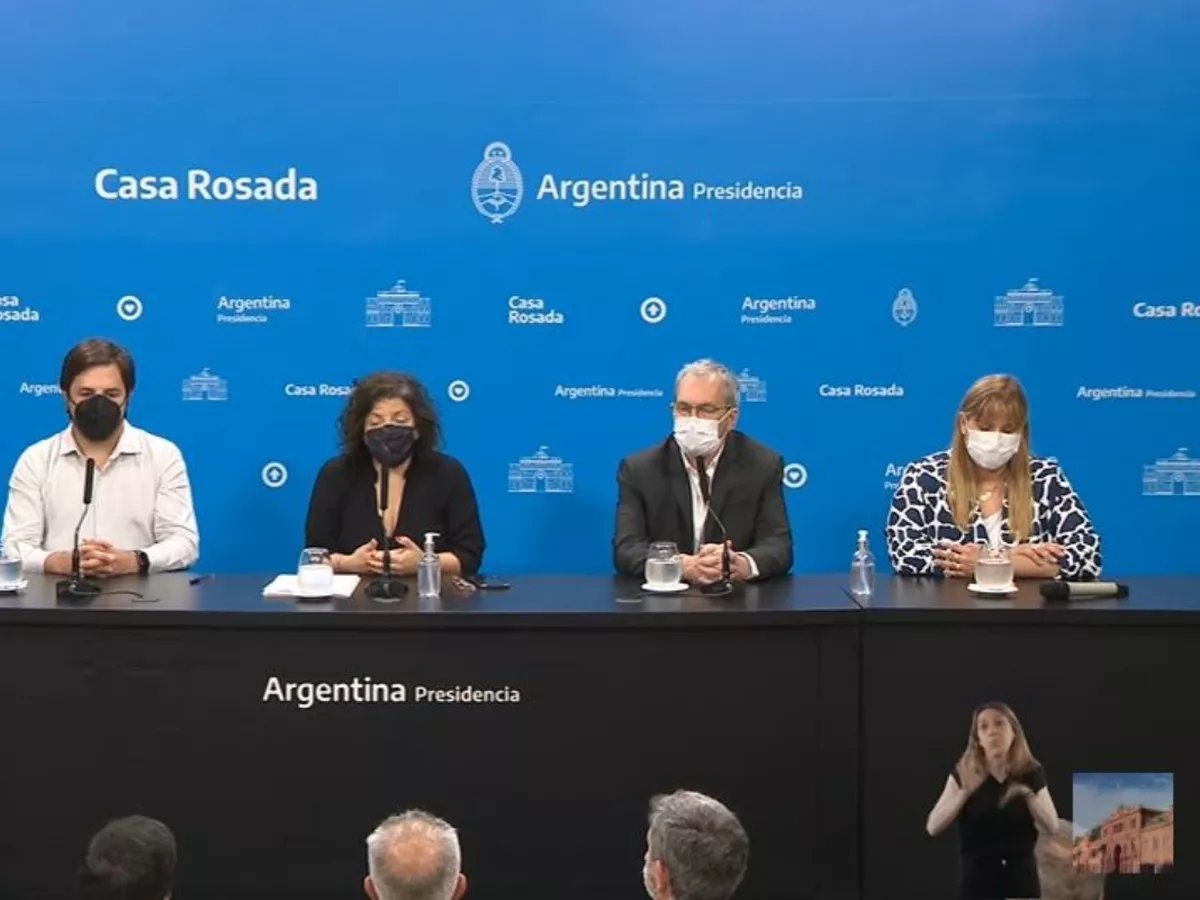 Conferencia de Carla Vizzotti sobre el uso del pase sanitario ante el Covid-19.