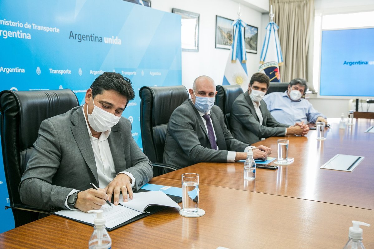 El acuerdo fue firmado por el presidente de Trenes Argentinos