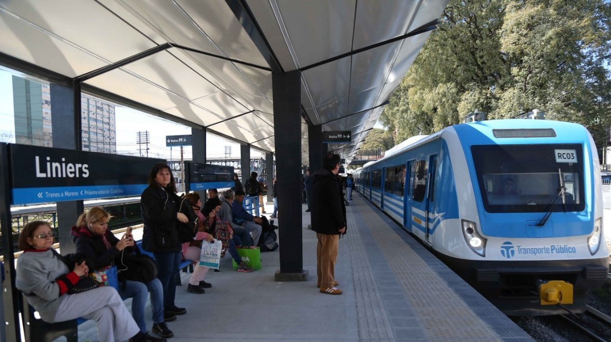 Estaci&oacute;n Liniers del Tren Sarmiento.