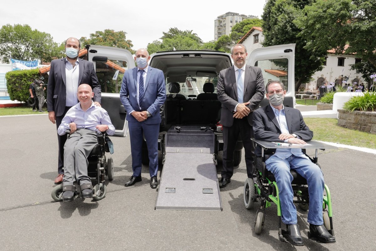 Alberto Fern&aacute;ndez anunci&oacute; la fabricaci&oacute;n de autos adaptados por primera vez en Argentina, desde El Palomar.
