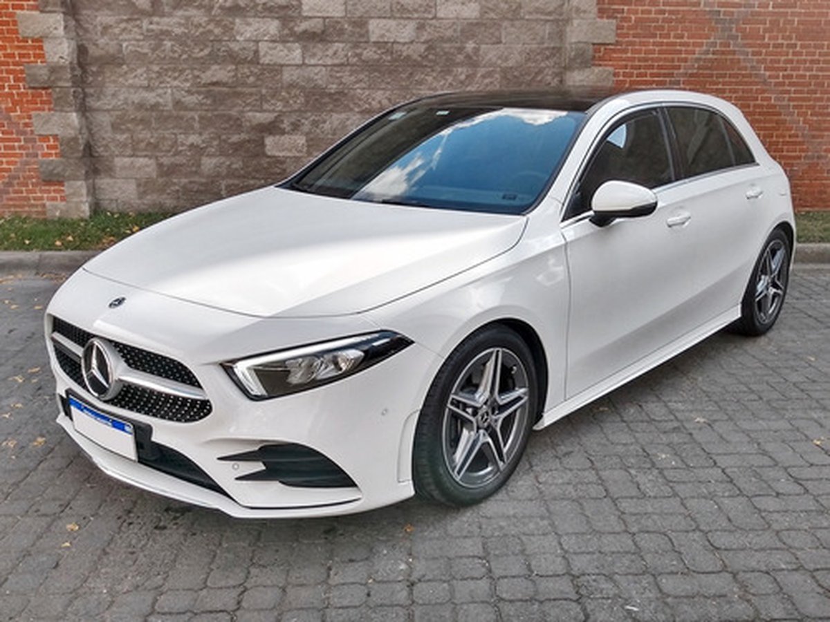 El auto que L Gante le regal&oacute; a su representante en su fiesta