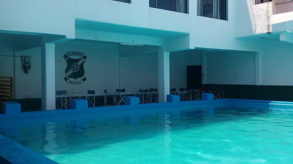 Temporada de verano en el Club Claridad de Tres de Febrero.