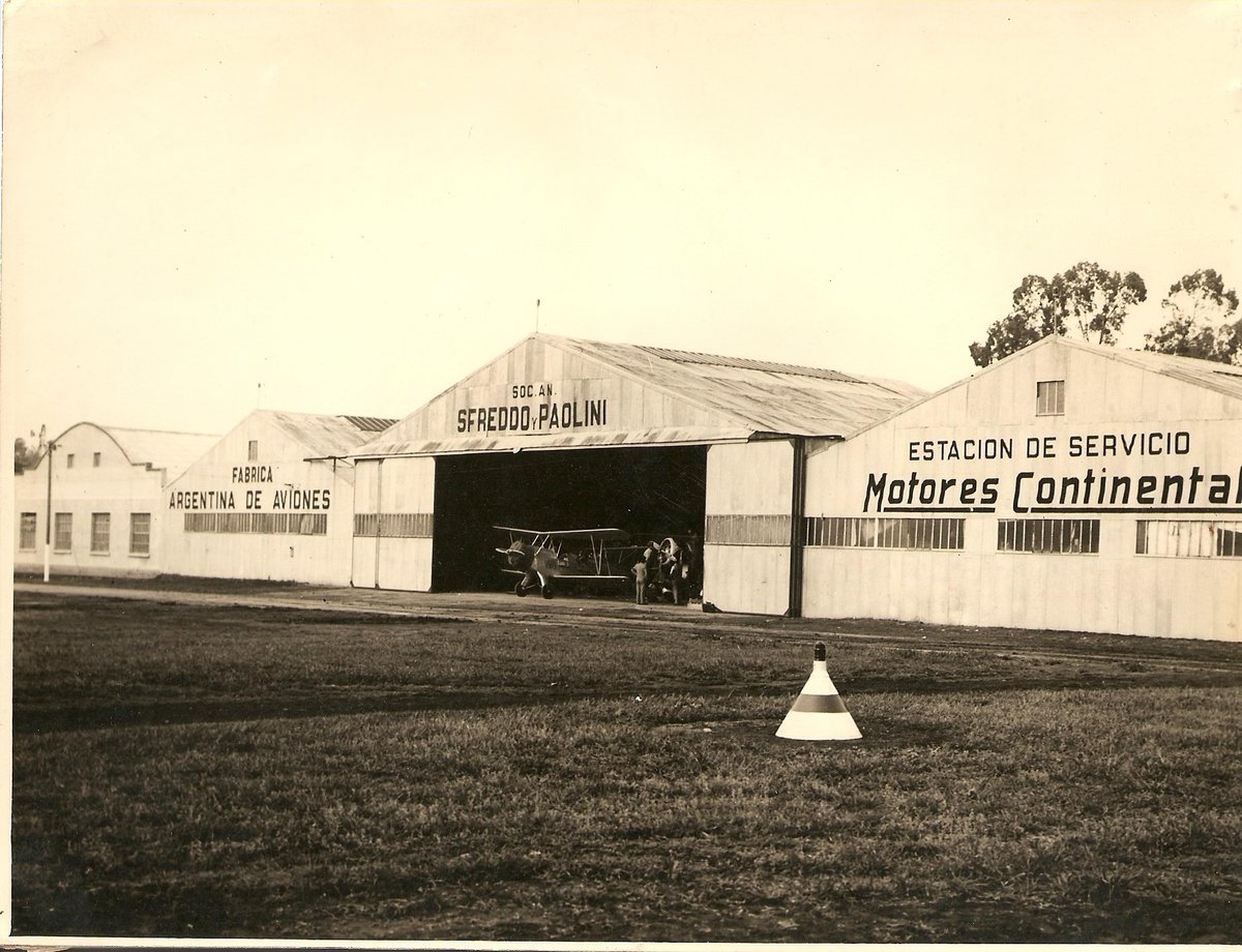 Los talleres de la f&aacute;brica en Mor&oacute;n, hoy actual Base A&eacute;rea. Fuente: AGN.