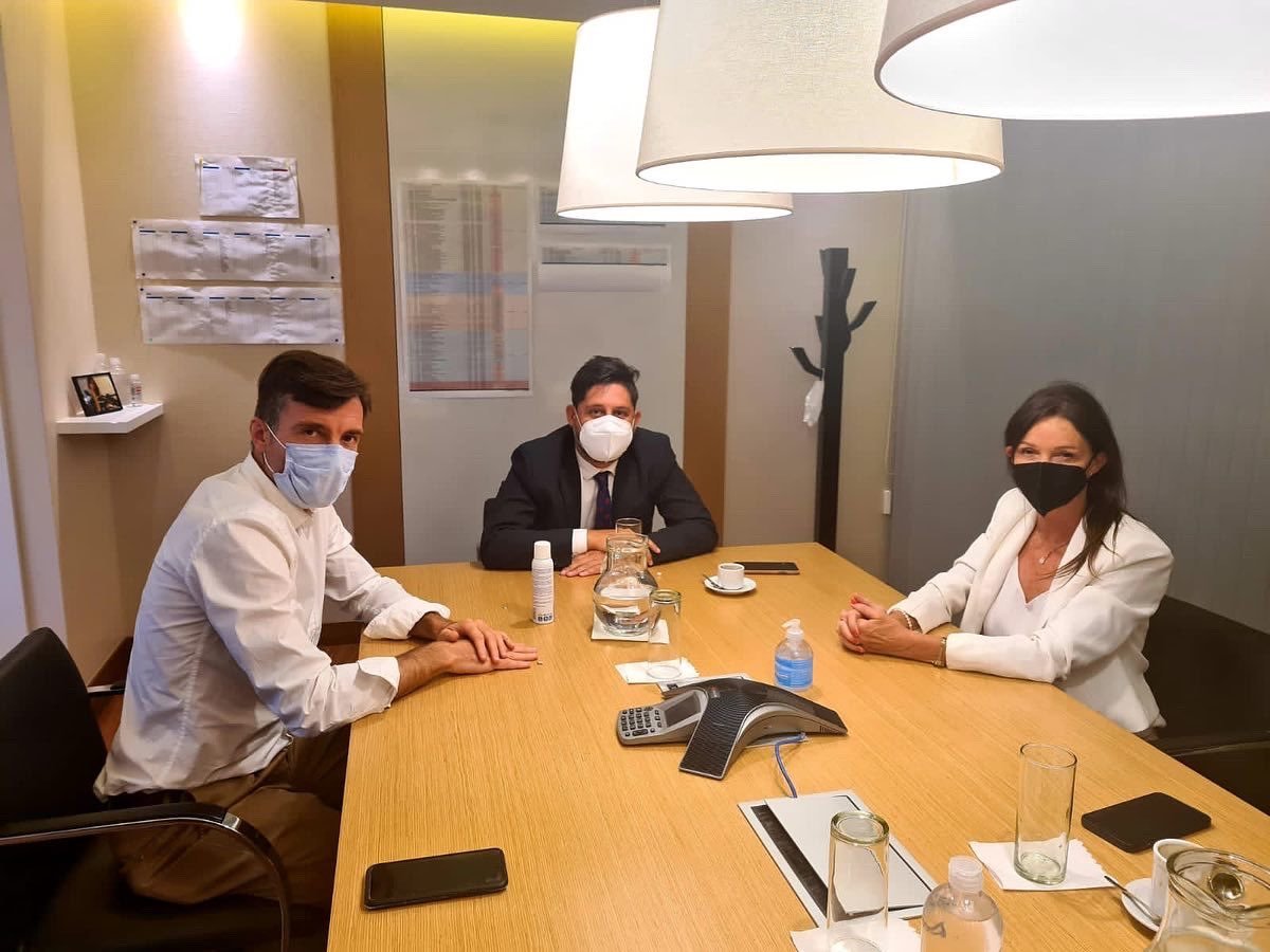 El intendente de Mor&oacute;n se reuni&oacute; con autoridades aeroportuarias por el aeropuerto de la localidad