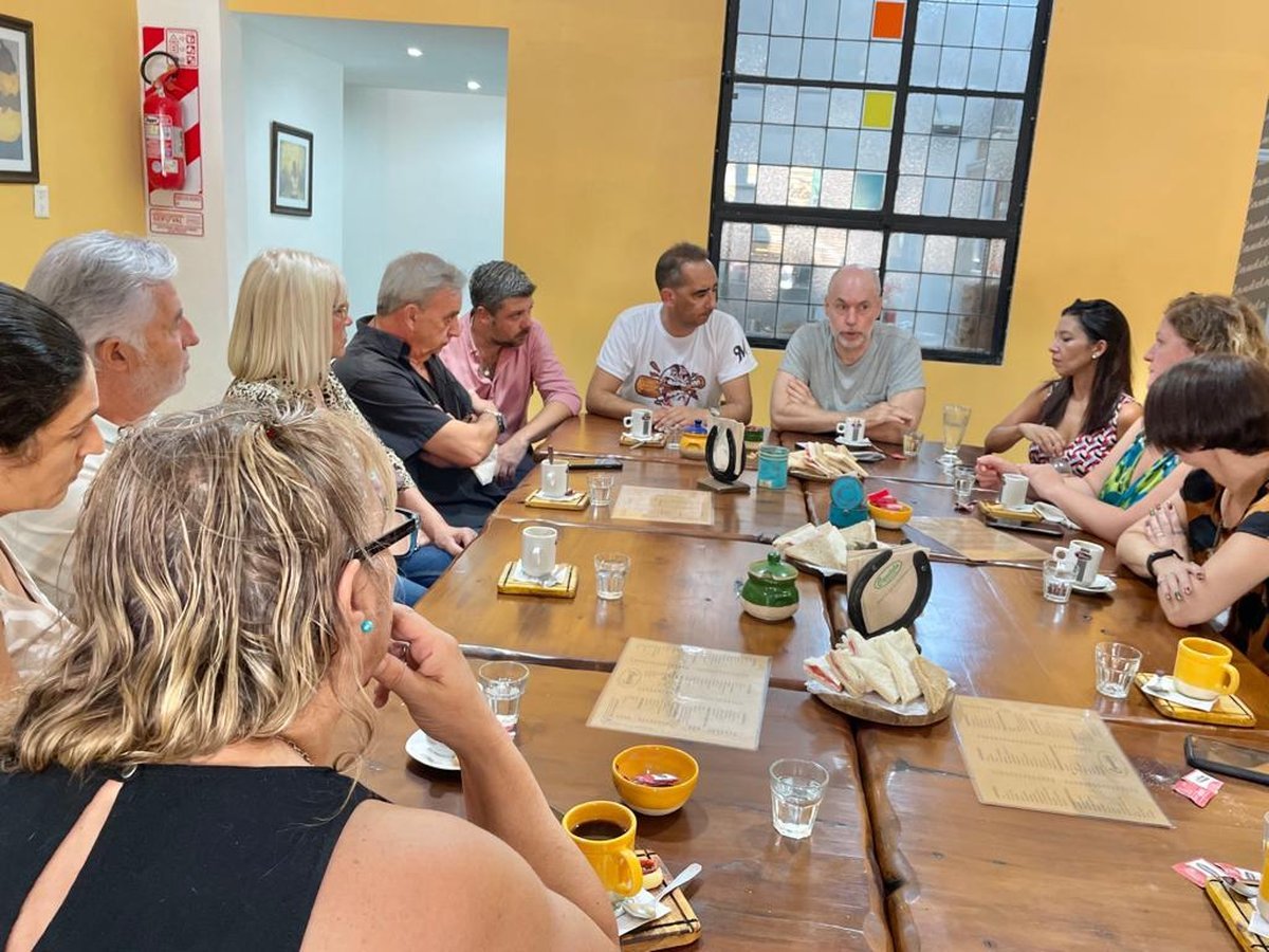 Ramiro Tagliaferro y Horacio Rodr&iacute;guez Larreta en El Palomar.