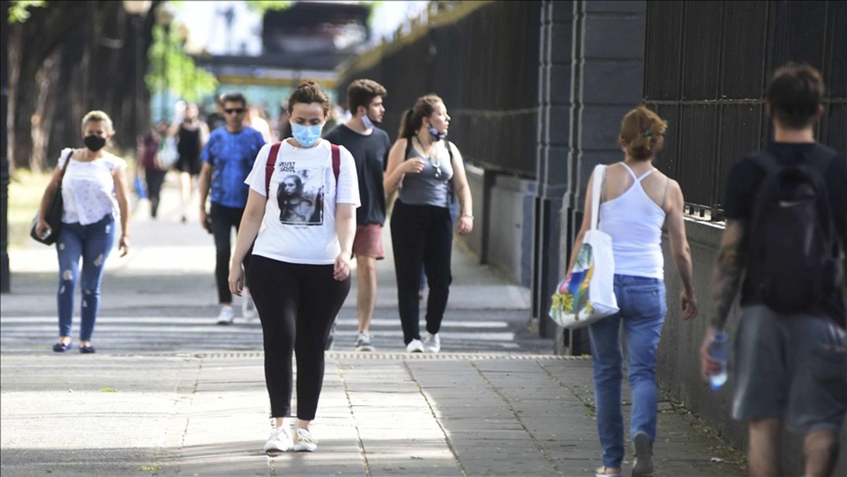 El Ministerio de Salud brind&oacute; nuevos n&uacute;meros y estad&iacute;sticas sobre la pandemia en Argentina.