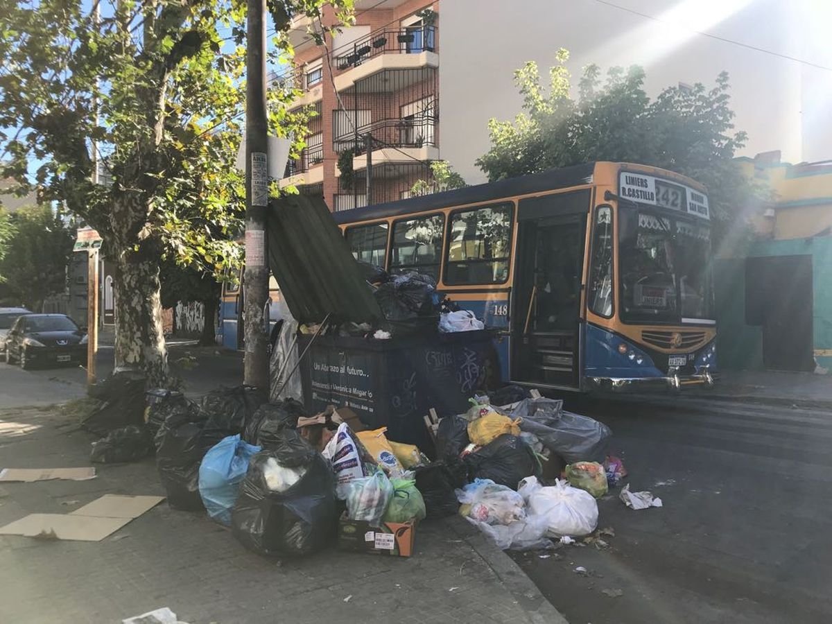 Preocupaci&oacute;n entre los vecinos por la situaci&oacute;n de los residuos en Ramos Mej&iacute;a