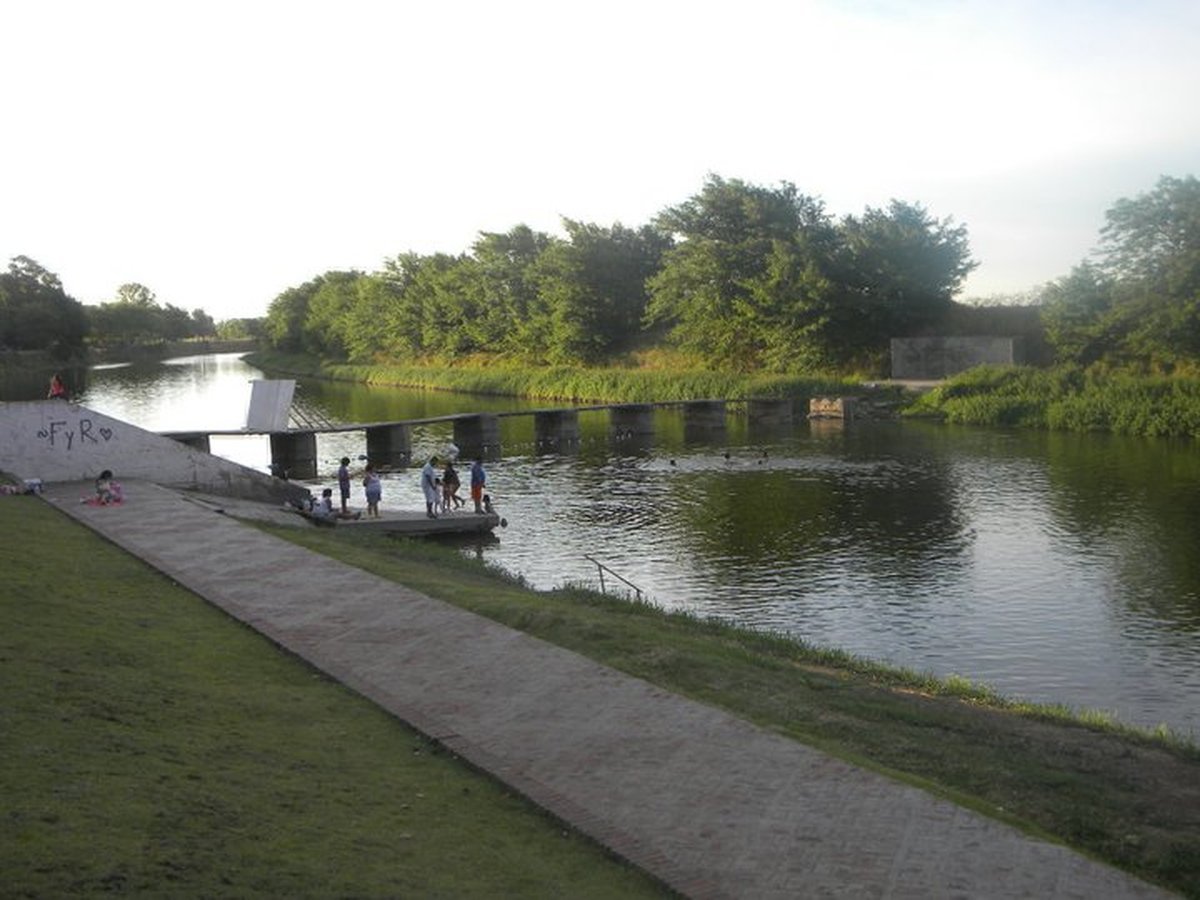 Turismo en Buenos Aires: General Belgrano y el r&iacute;o salado