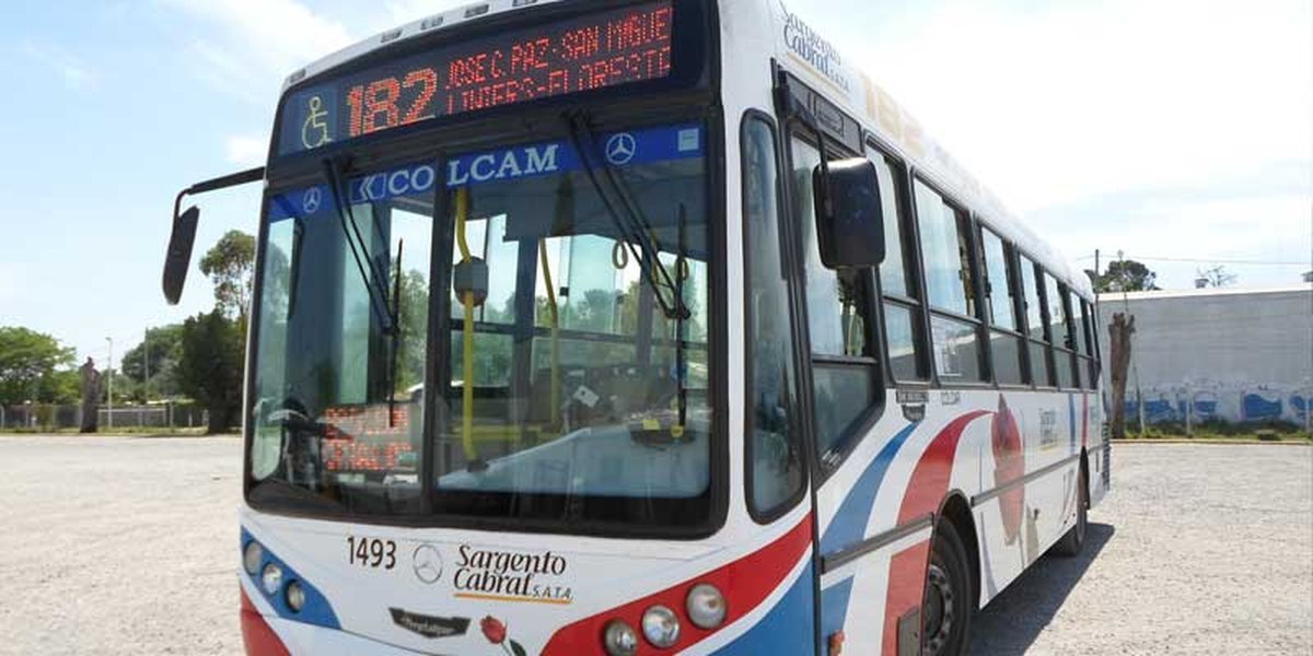 Paro de colectivos de la l&iacute;nea Metropol.