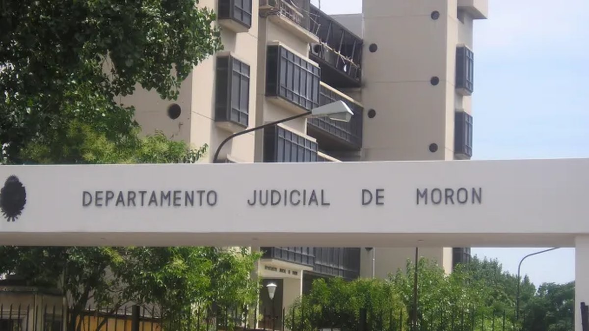 El polic&iacute;a hab&iacute;a sido asaltado a mano armada en Villa Tesei, Hurlingham. Ahora fue absuelto por la Justicia.