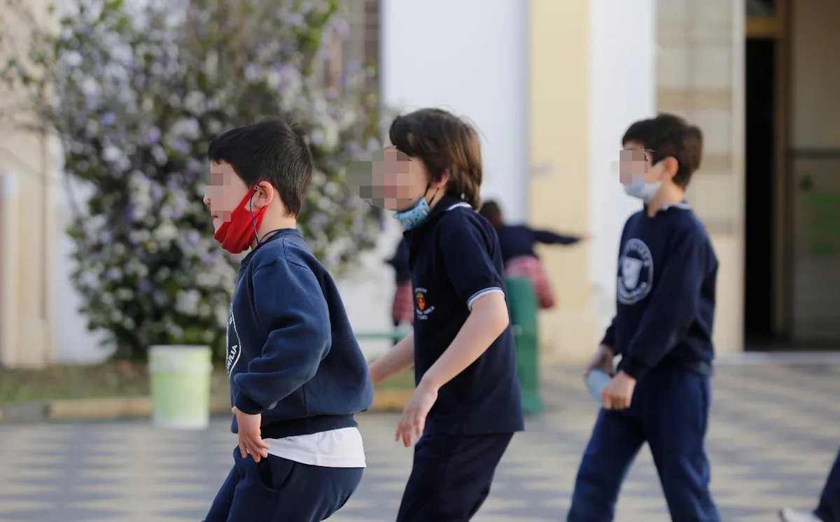 Escuelas bonaerenses implementan el uso optativo de barbijo
