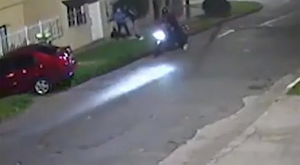 Robo de motochorros en El Palomar.