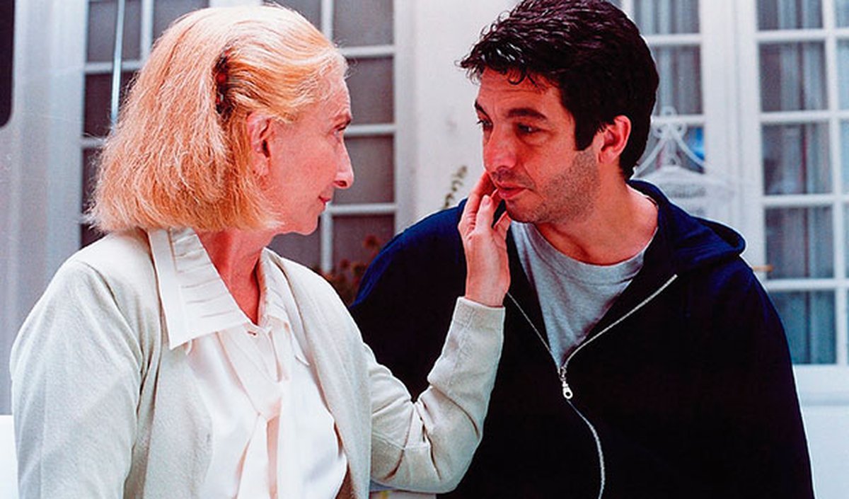 Ricardo Dar&iacute;n en El Hijo de La Novia (Pel&iacute;cula de 2001) por la cual se salv&oacute; de un robo.