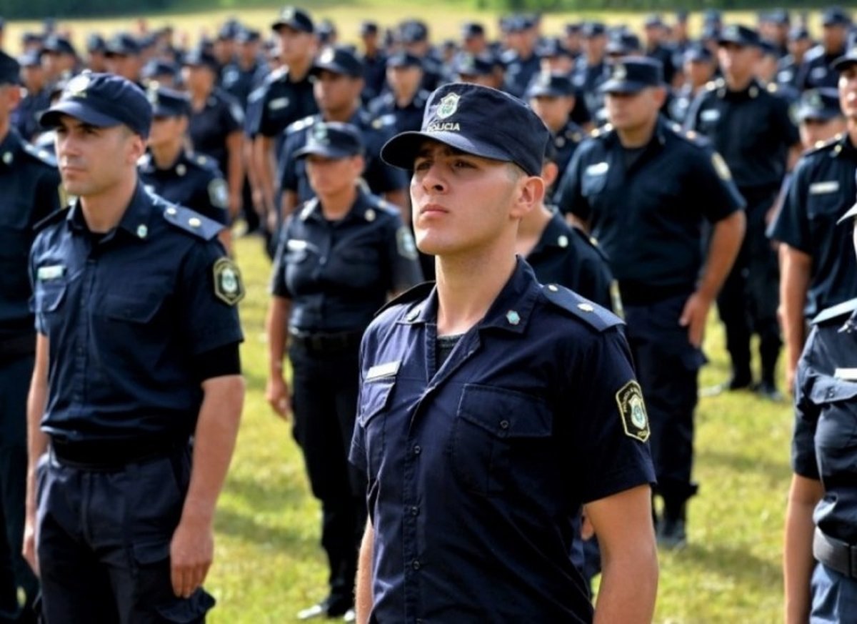 Ampl&iacute;an la edad de ingreso de los cadetes a la Polic&iacute;a de la Provincia de Buenos Aires.