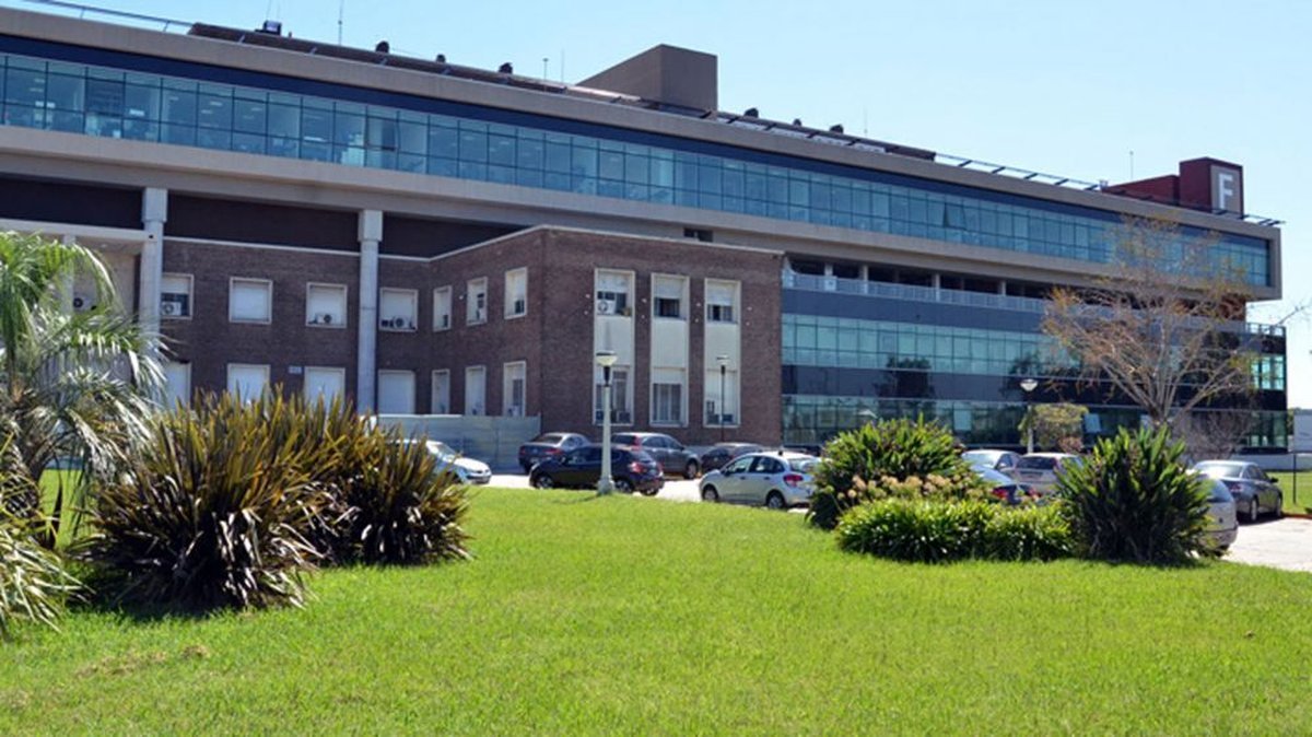 El Hospital Posadas tambi&eacute;n recibe donantes de sangre de lunes a viernes de 7:30 a 12:30 y s&aacute;bados de 7:30 a 12:00 en el primer piso sector H. 