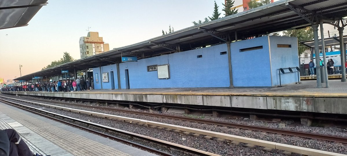 En Ciudadela los pasajeros quedaron 