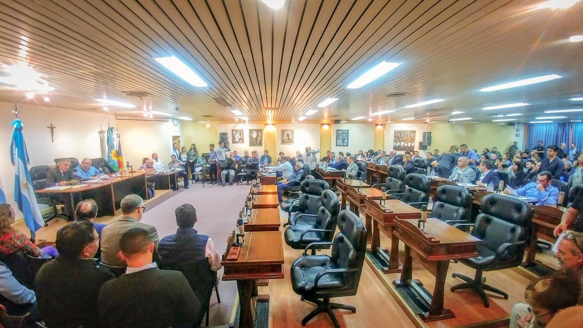 Creus exige la reasignaci&oacute;n de partidas presupuestarias para escuelas de La Matanza.