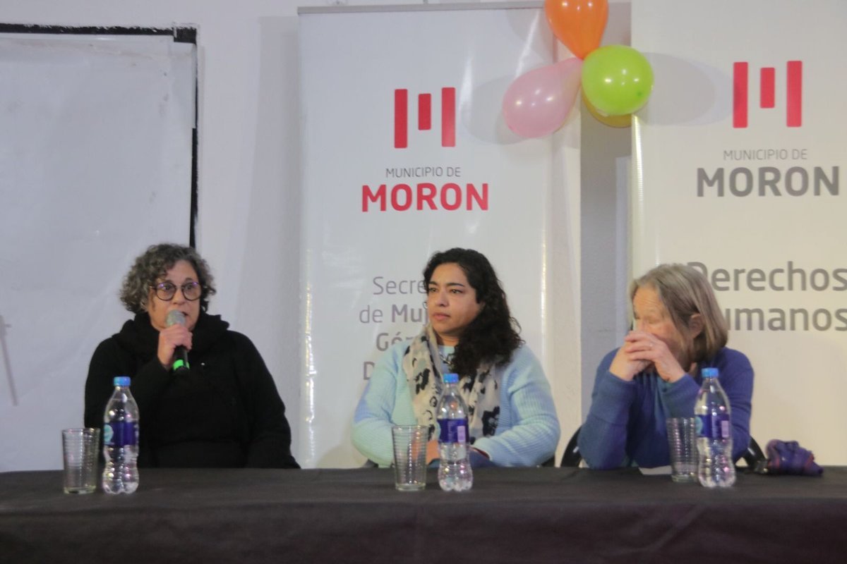 Charla sobre los Derechos Humanos en la Casa de la Memoria.