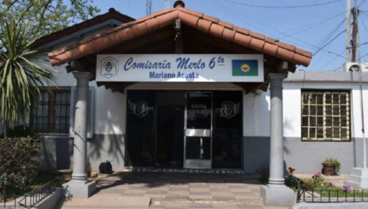 La Comisar&iacute;a N&deg;6 de Mariano Acosta (Merlo), donde el sospechoso fue detenido.