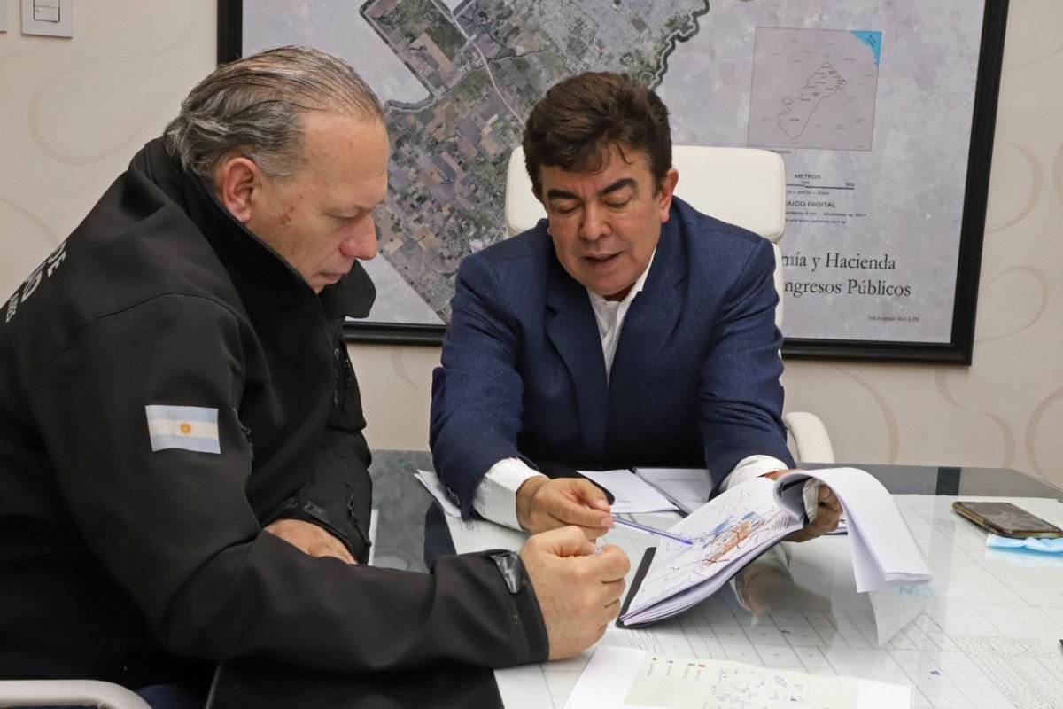 El intendente de La Matanza, Espinoza, junto a Berni.