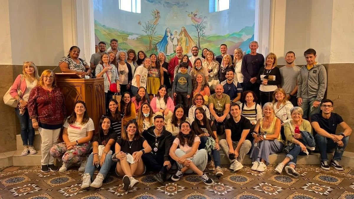 Parte de los voluntarios de la ONG.