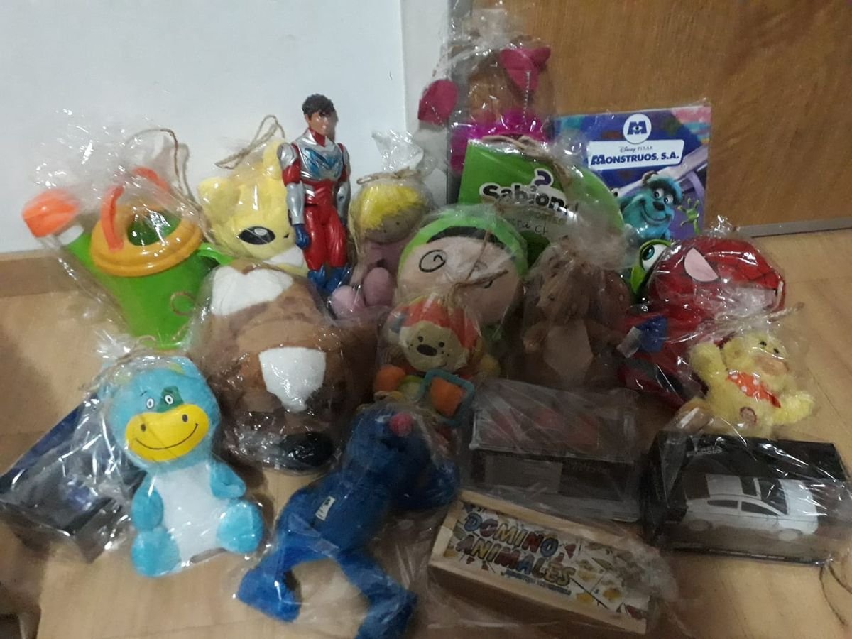 La campa&ntilde;a de Proyecto Chiches consiste en colectar juguetes para luego distribuirlos en escuelas a lo largo del pa&iacute;s.