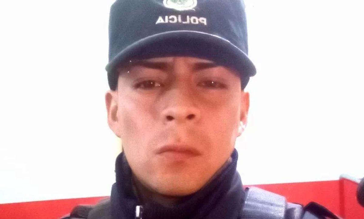 C&eacute;sar Maximiliano Cruz, el polic&iacute;a que falleci&oacute; electrocutado tras una pelea en Ramos Mej&iacute;a.