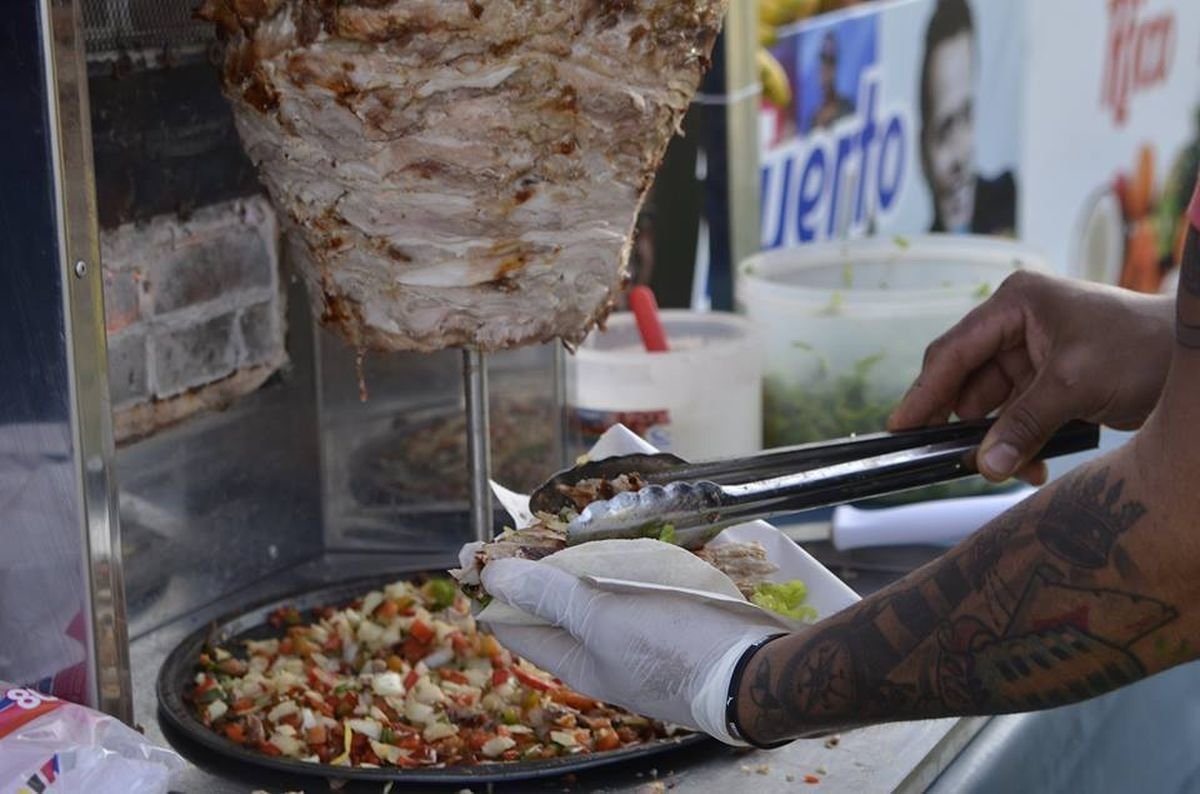 Feria de las Colectividades en Haedo.
